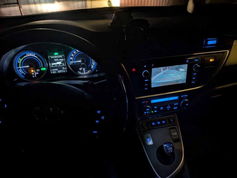 Toyota Auris Hybrid