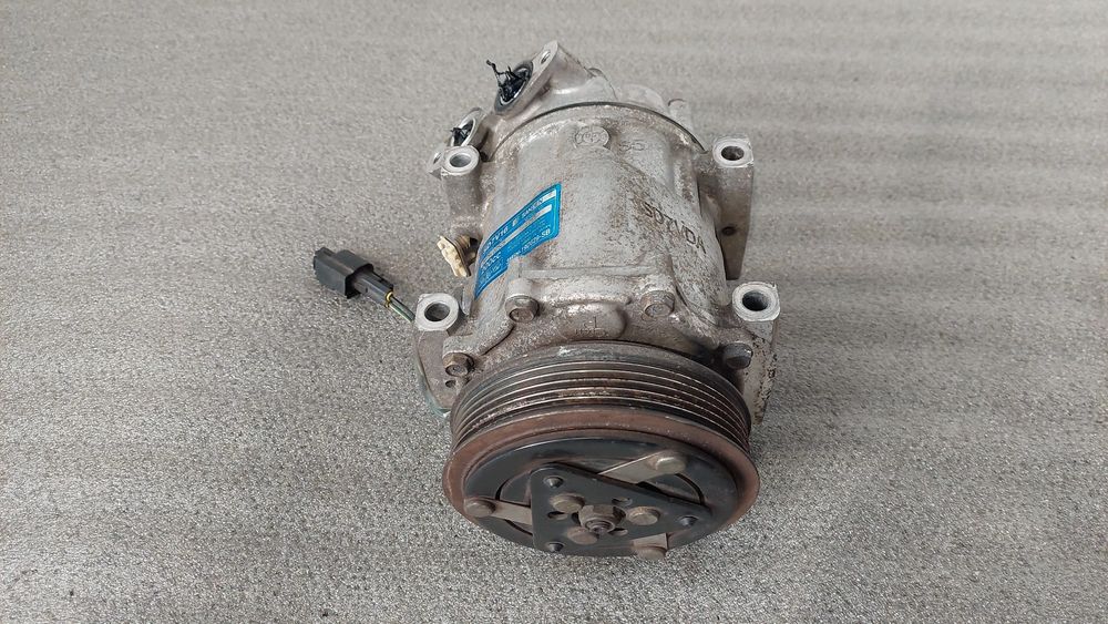 Compressor AC VOLVO V50 (MW)