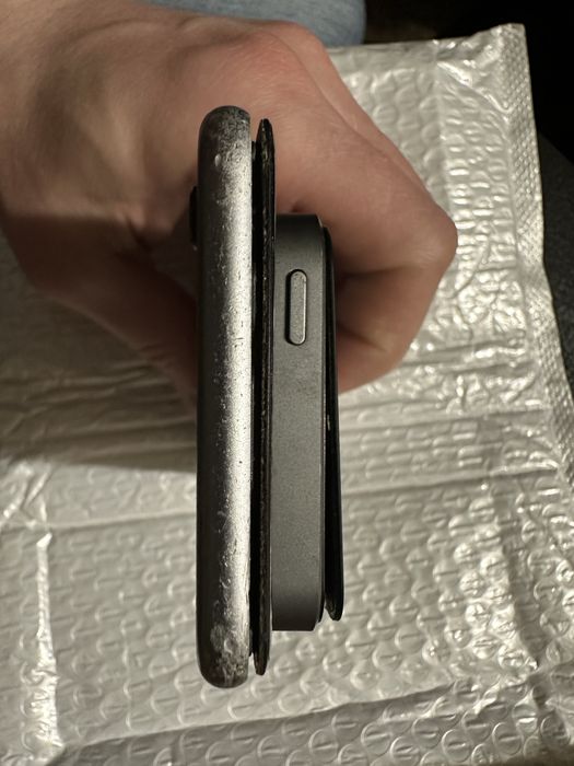 Телефон Iphone.     Т