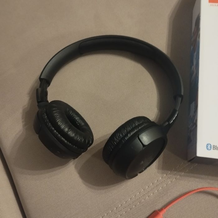 Навушники JBL 520BT
