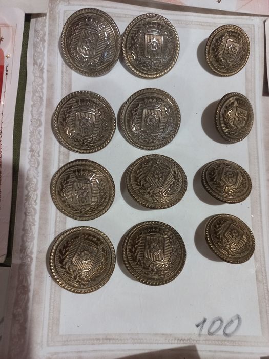 Пуговицы в наборах качество!