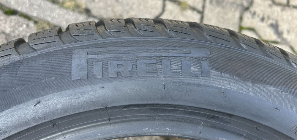 33 Opony Zimowe Pirelli 225/50/17 Bardzo Ładne