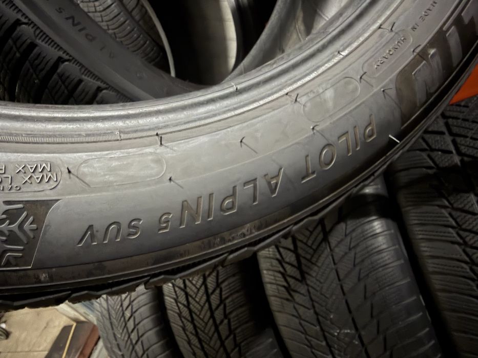 275/45 r 21 Michelin 2 шт.