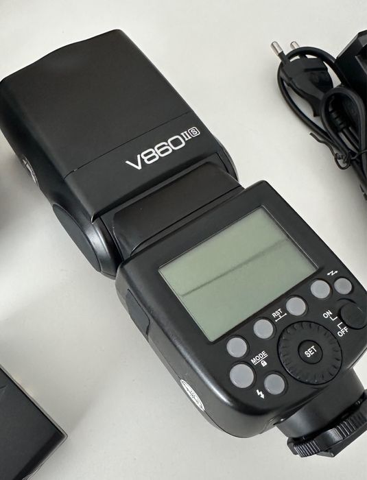 Спалах Godox V860II для Sony