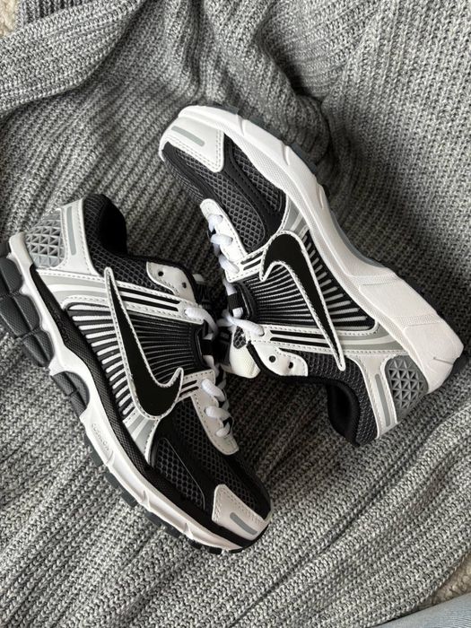 Кросівки Nike Vomero Zoom 5 Grey Black  найк зум вумеро сірі 36-45