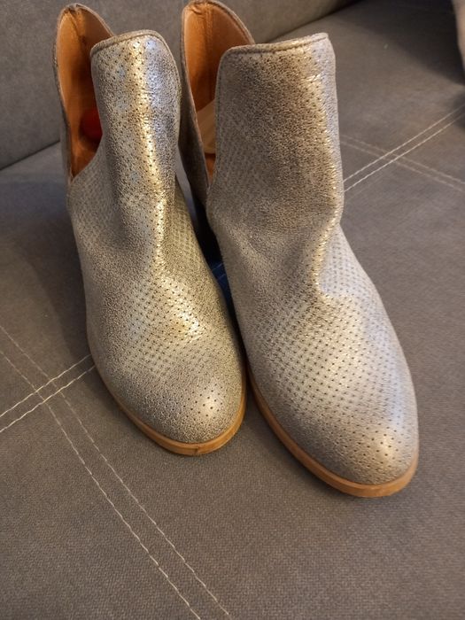 Botki krotkie posrebrzane
