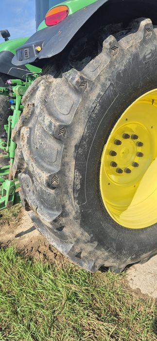 John Deere 7230r