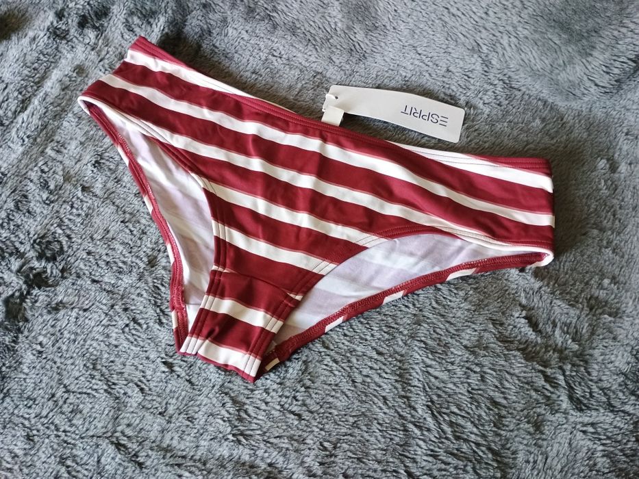 Dół od bikini trójkolorowy czerwone pasy biodrówki