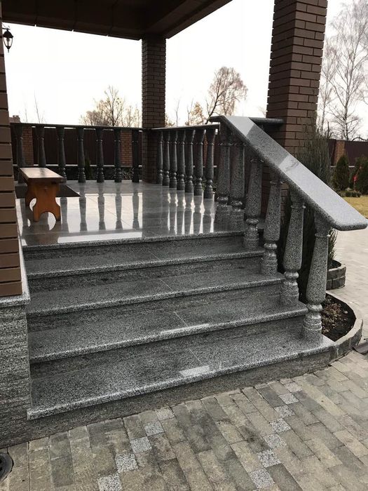 Гранитные ступени под заказ