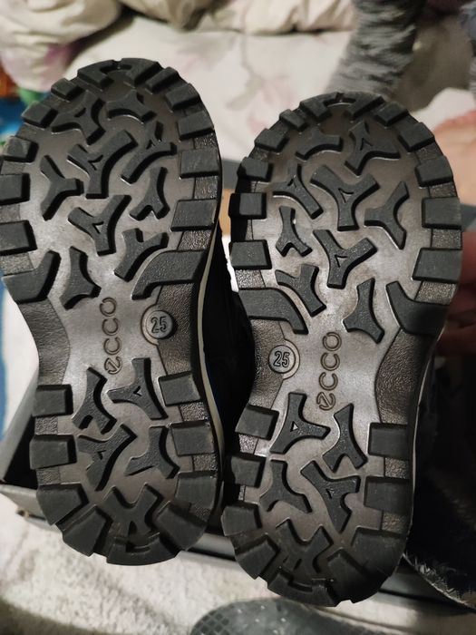 Черевики Ecco Gore-tex дитячі 25р