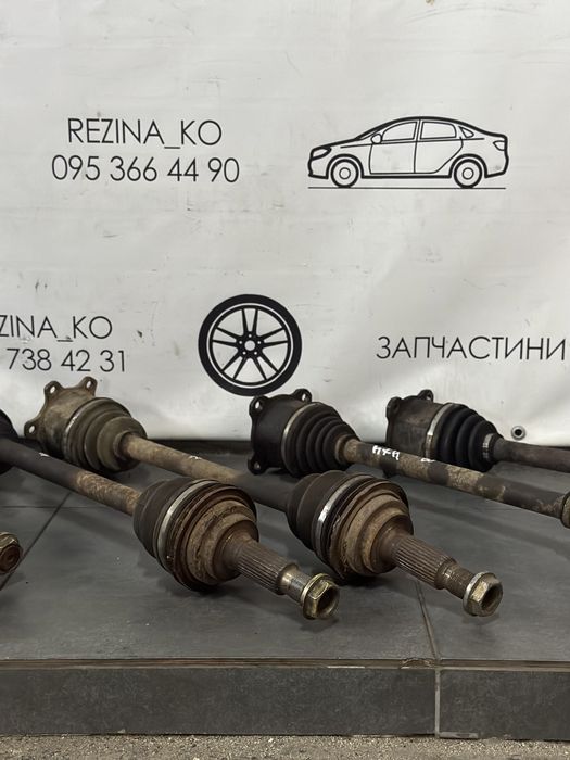 Піввісь Toyota Hiace 4x4 перед/повний/задній привид+ABS 2.4 2.5 95-10