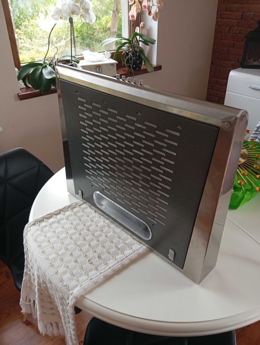 Okap slim  60 cm tanio