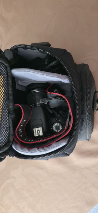 Canon EOS 600 D + Objetiva 18-55 mm