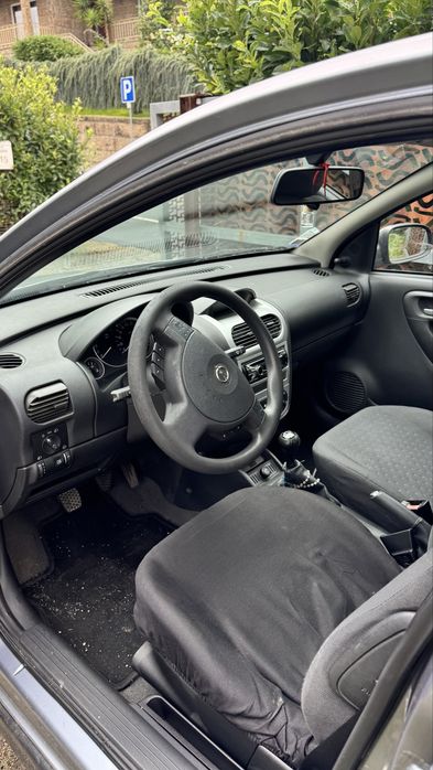 Opel corsa a gasolina