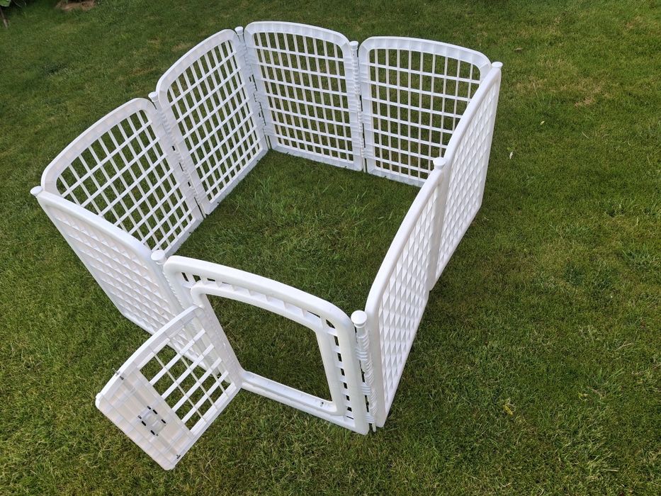 Пластиковий складний вольєр для цуценят