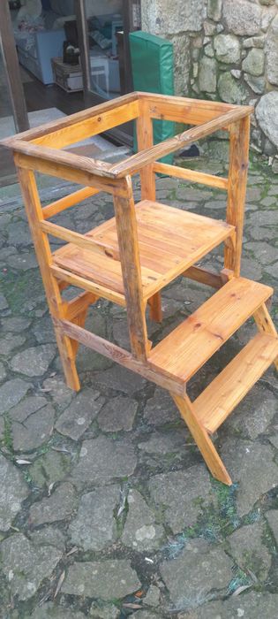 Torre de aprendizagem para crianças