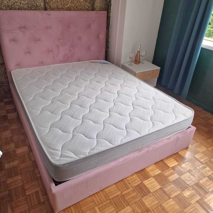 Camas de Casal Estofadas de Luxo 199€ Disp. em Várias Cores! 190x140m!