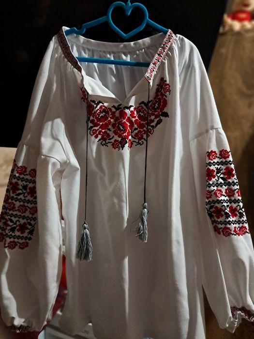 Продам Вишиванку.  Ручна вишивка
