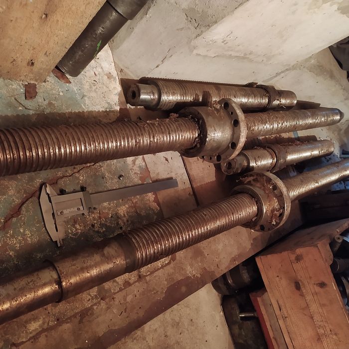 Шарико винтовая пара , винт ШВП на фрезерный или расточной