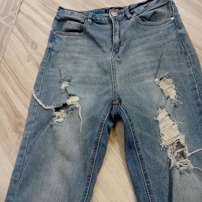 Prawdziwe jeansy wysoki stan Sinner M