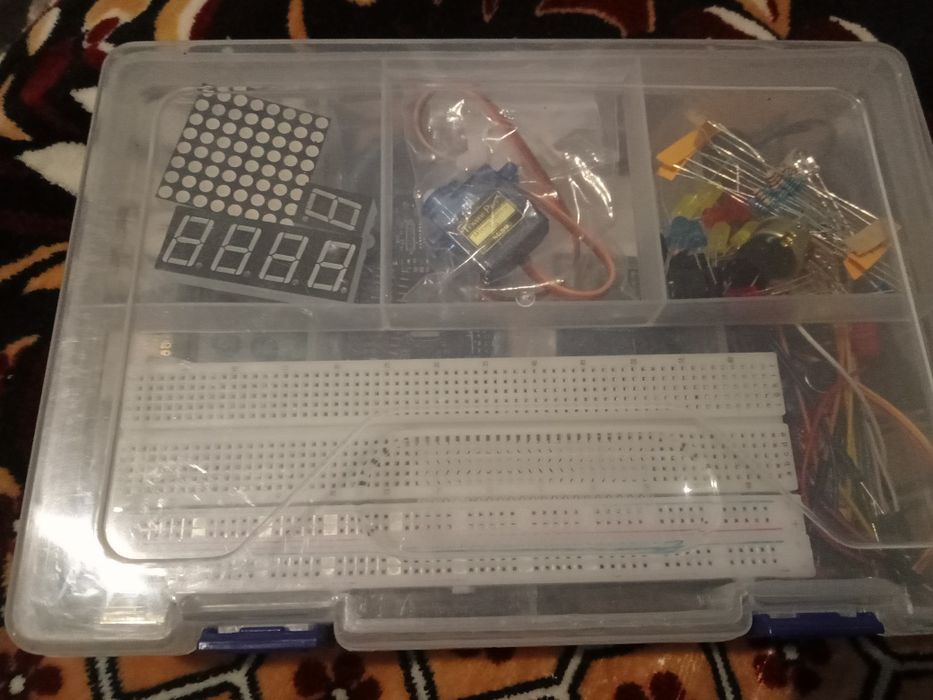 Навчальний набір електроніки Arduino Starter Kit Standard на базі Uno