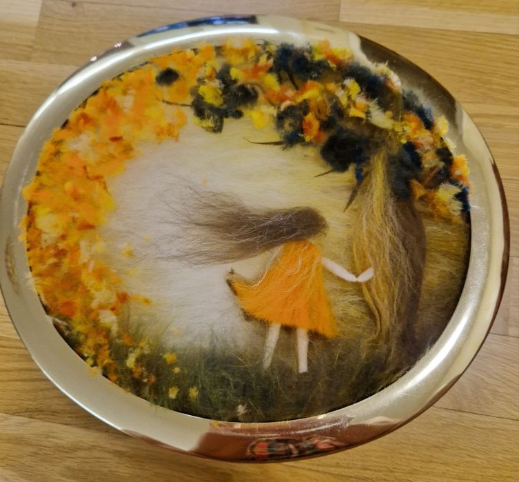 Картина из шерсти