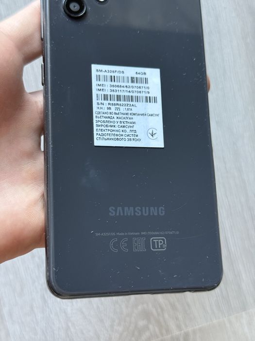 Samsung Galaxy A32 на запчастини не вмикається