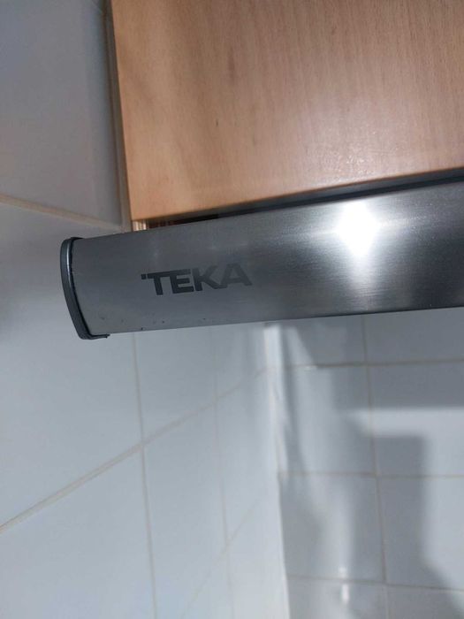 Exaustor telescopico TEKA tl 6310 inox 60 cm, 1 ano e sem uso
