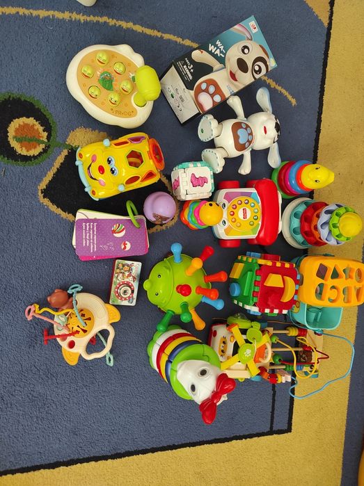 Развивающие игрушки (музыкальные )