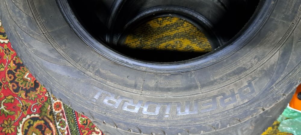 Продам покрышки 215/65/16 Премиори