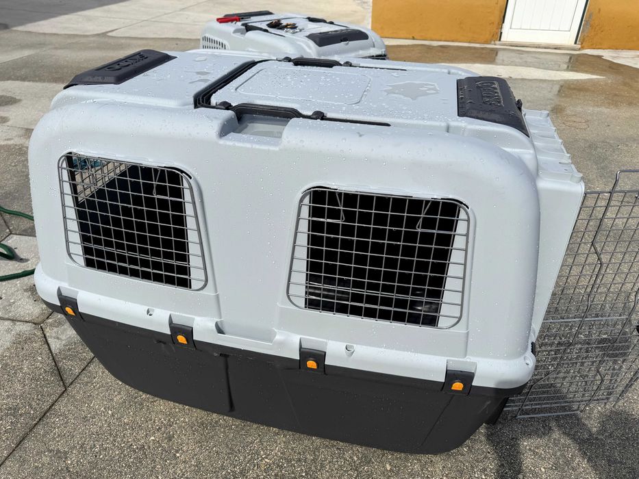 Caixa Transporte Aéreo Cães SKUDO 8 IATA 118x80x88 – Como Nova