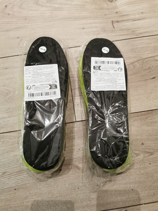 Wkladki do butów bardzo miekkie.