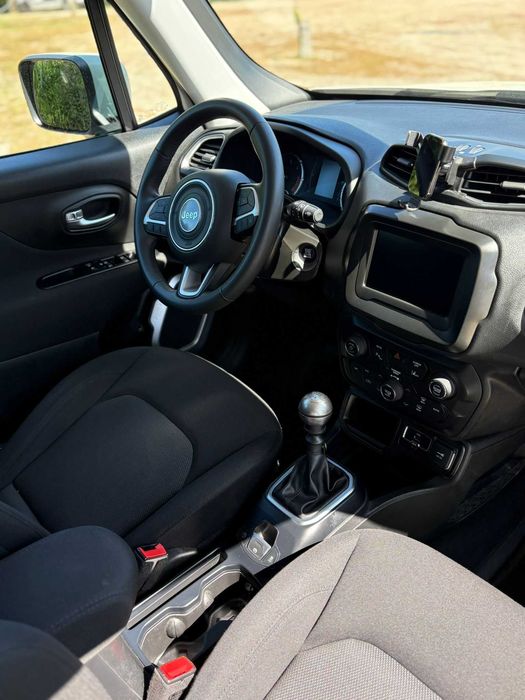 Jeep Renegade 2020 gasóleo 96000km revisões feitas e bem estimado
