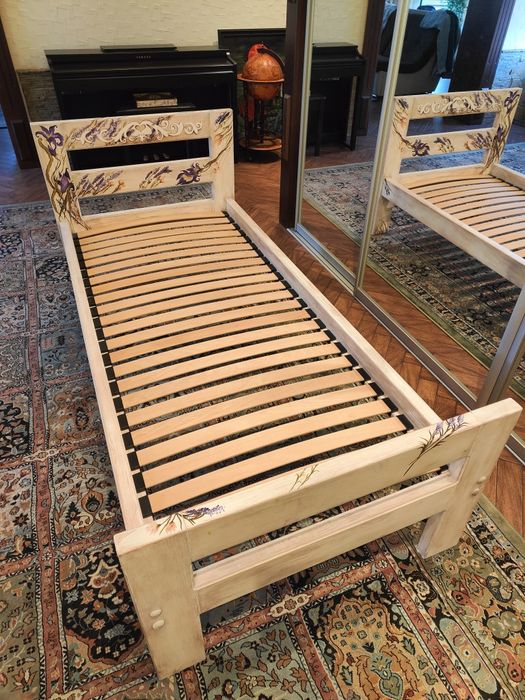 Дизайнерське односпальне ліжко 190*80