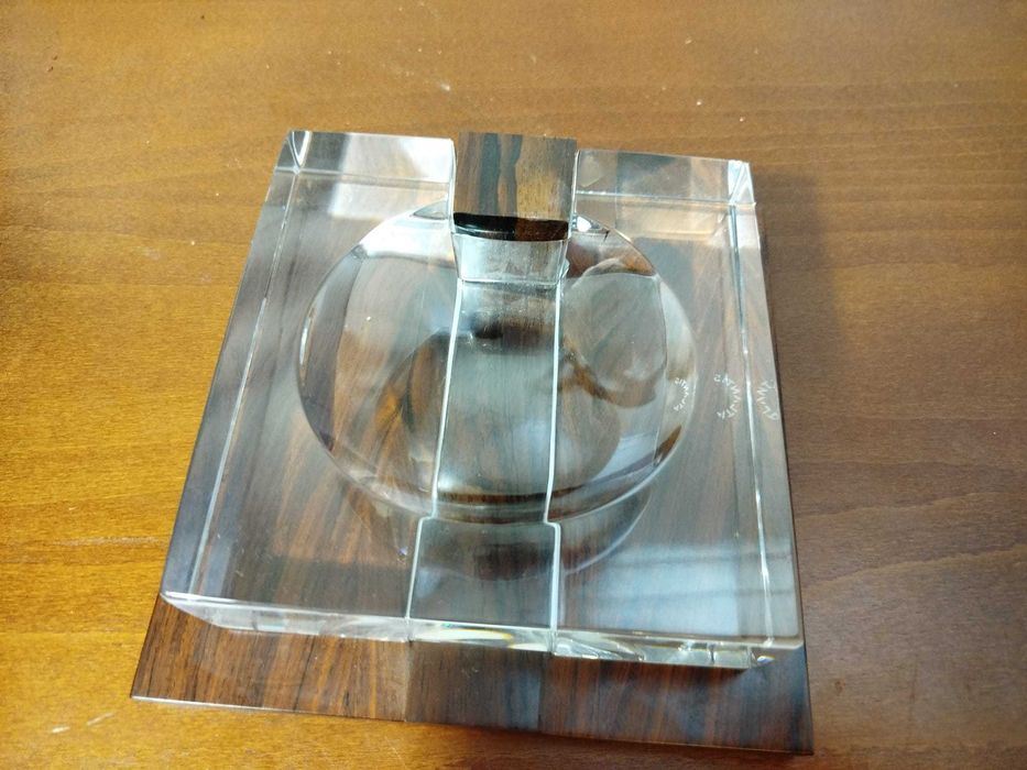 Cinzeiro Atlantis com base em Madeira - como novo