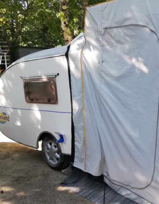 Vendo reboque  como novo