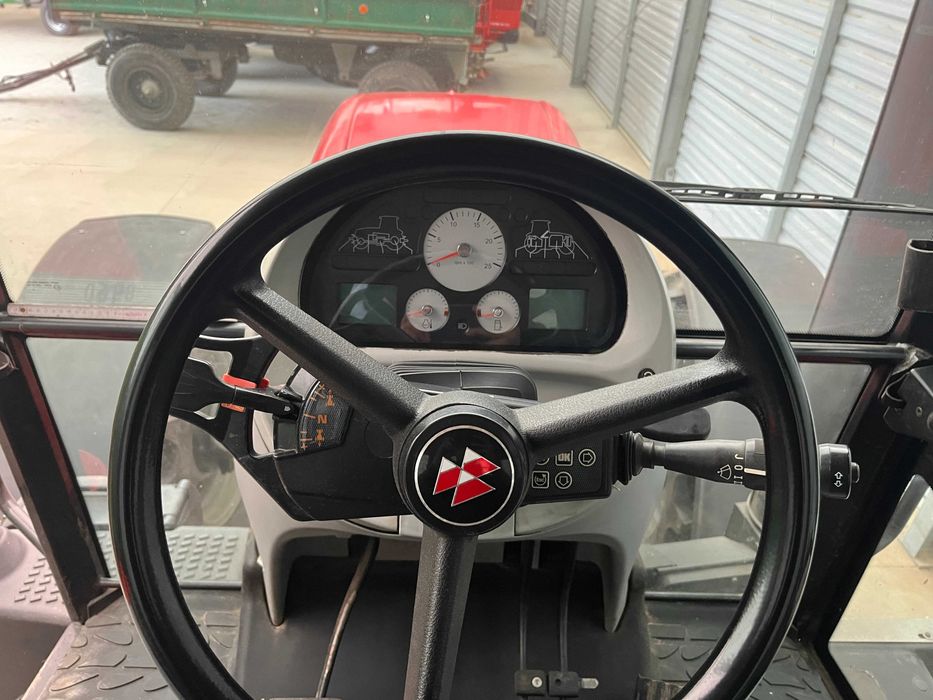 Massey Ferguson 8460