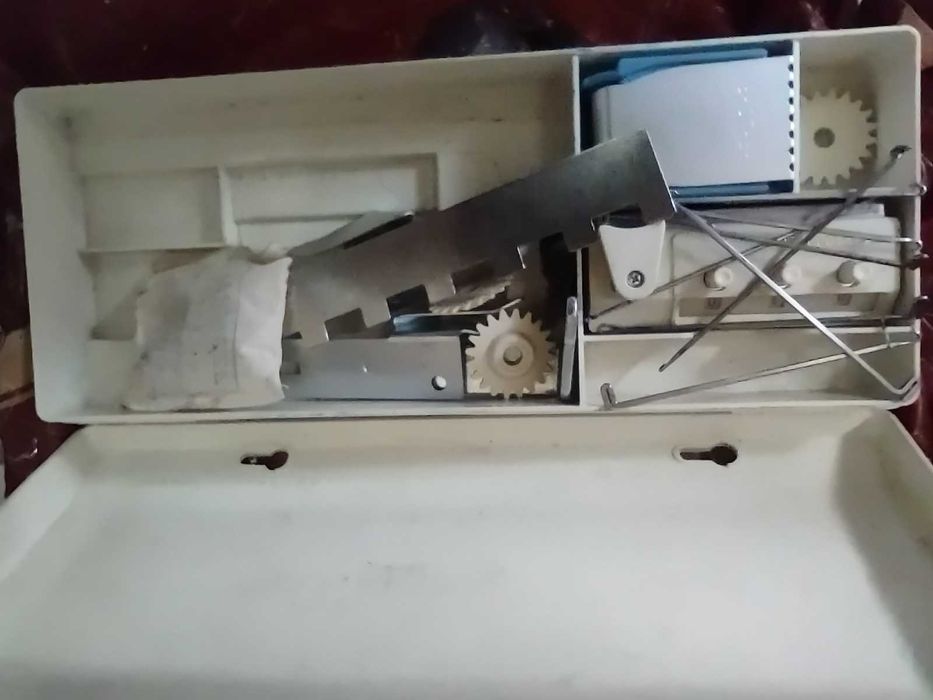 Maszyna dziewiarska Brother KH-588