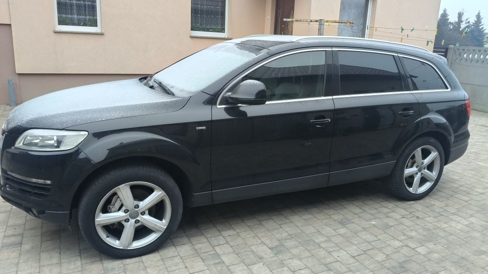 Audi Q7 bogate wyposażenie panorama hak 7 miejsc!