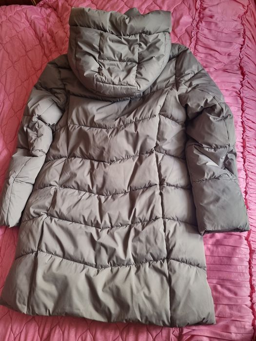 Пуховик новий, продам за 4500гривень.