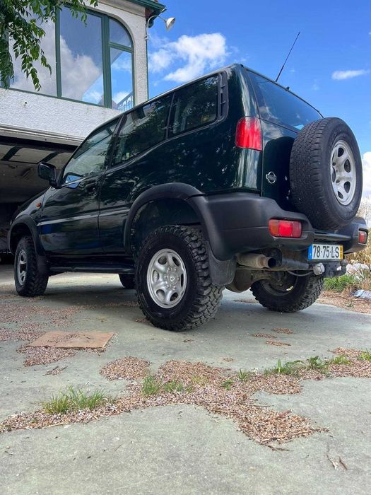 Nissan Terrano impecável