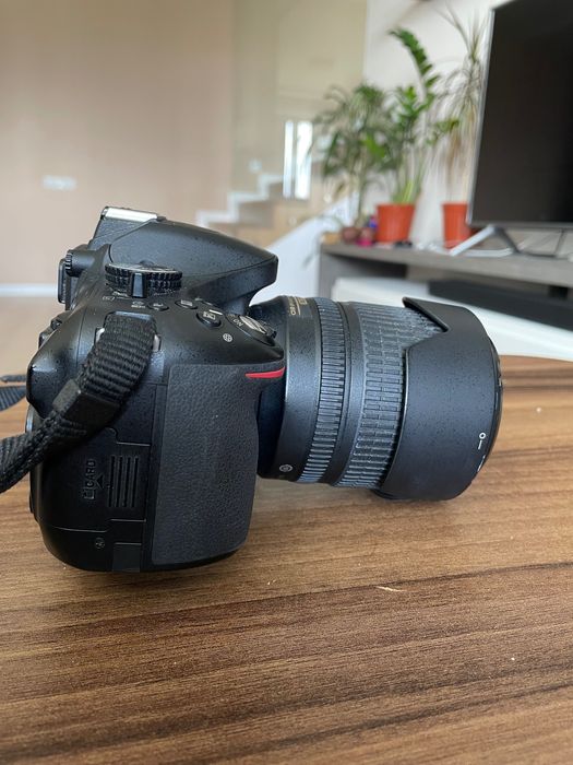 Фотоапарат Nikon 5200 18-105 Бу