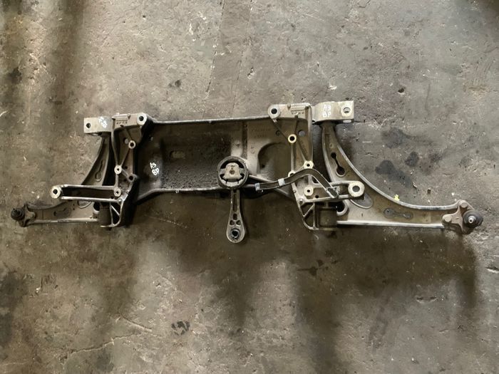 Charriot Frente Audi A3 8P