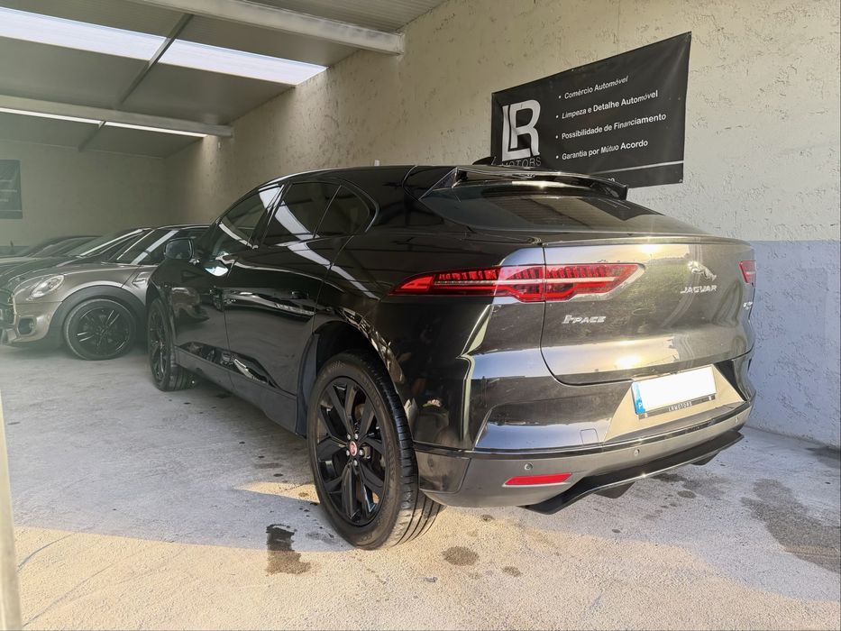 Jaguar I-Pace SE EV400 AWD - Desde 360€ Mês