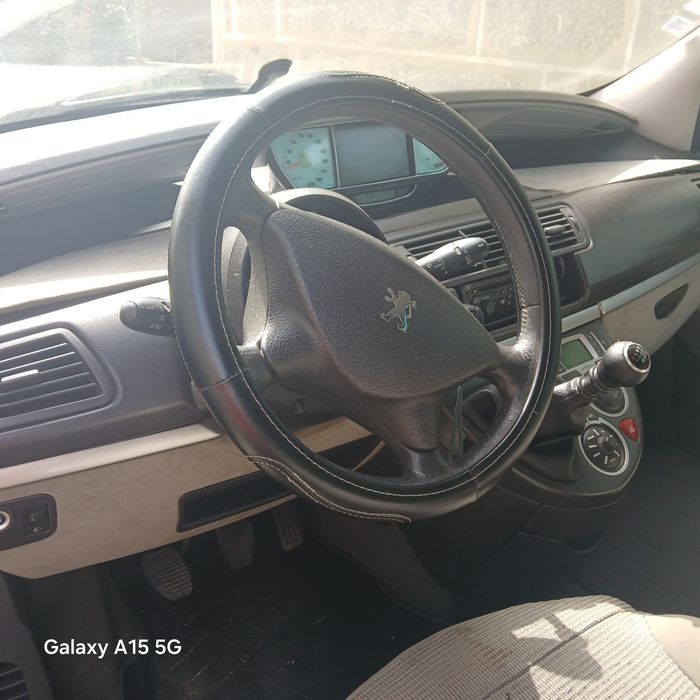 Peugeot  807 em bom estado