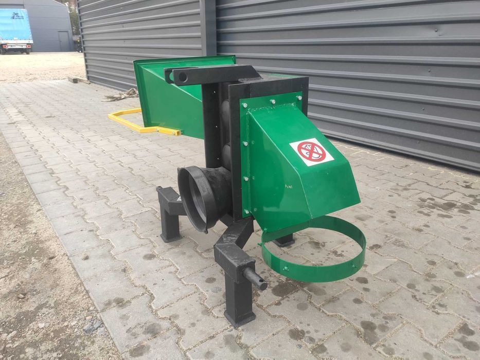 Rębak do drewna i gałęzi 8 cm / 11 cm - rozdrabniacz rembak walcowy