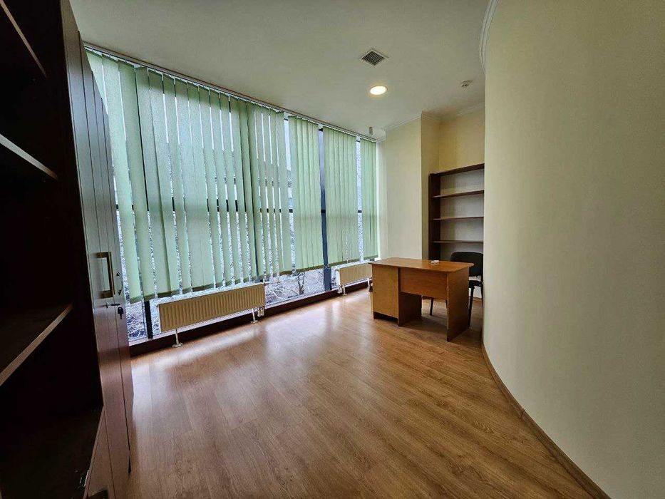 Оренда офілного приміщення 165м2 у Центрі Ів.Франківська_VD