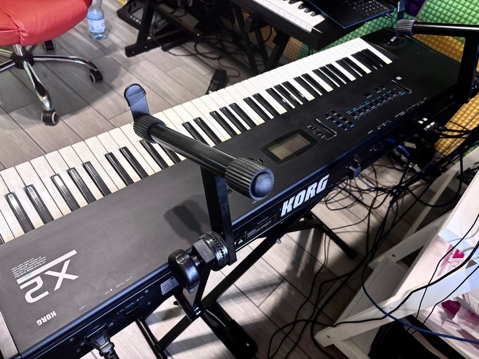 Korg X2  Syntezator Kult