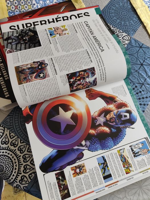 Livro Marvel Capa Rigida - Versão Espanha