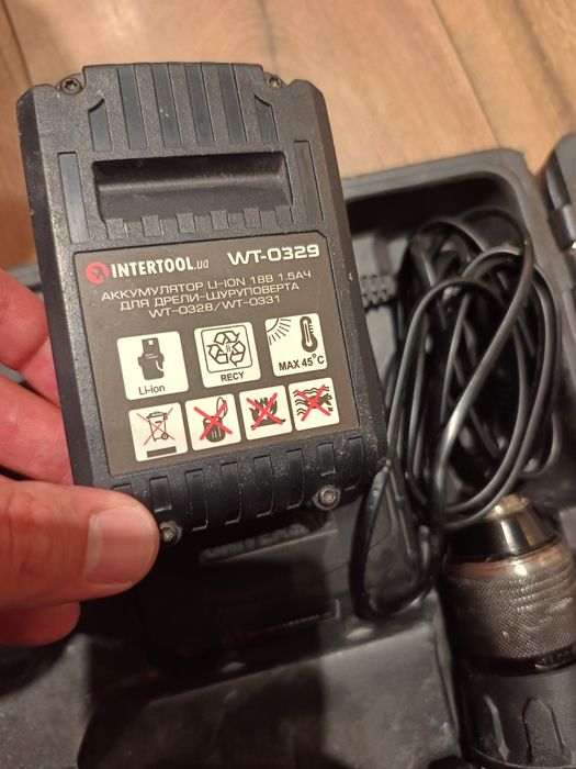 Шуруповерт акумуляторний Intertool